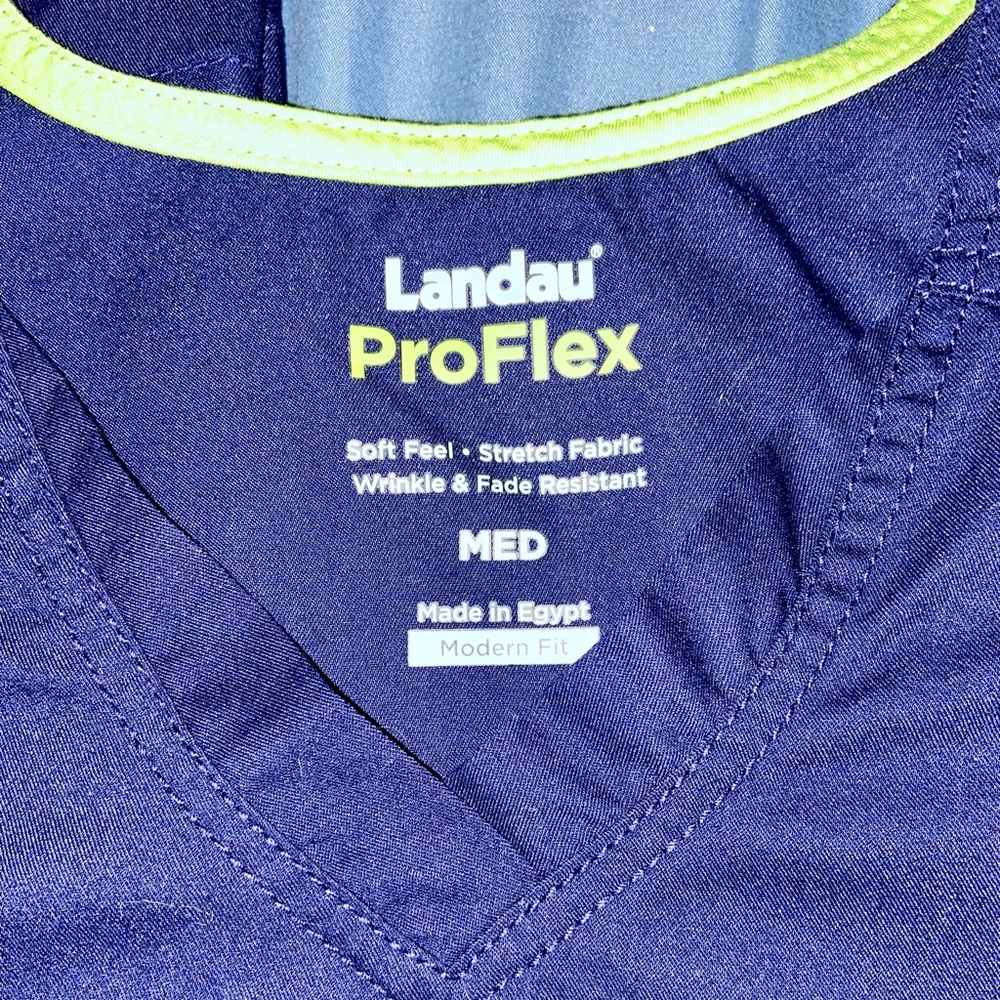 ✨LANDAU ProFlex scrub set✨